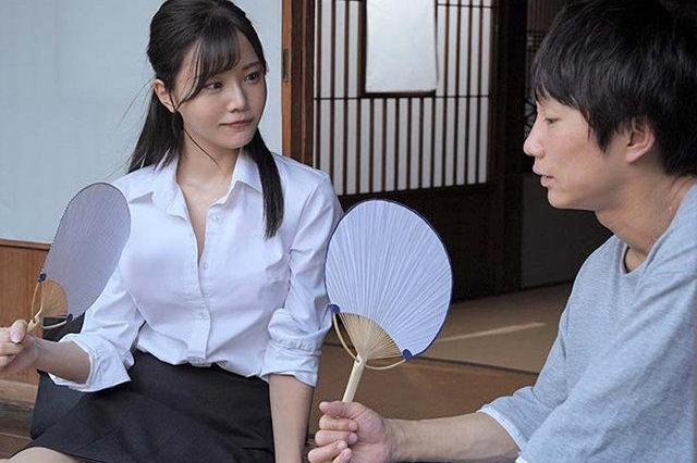 祖父母の家で再会した幼なじみの爆乳に誘われ猿のように求め合い毎日身体を重ねる禁断の夏帰省を完全収録！