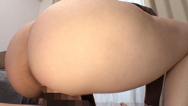 真面目そうな人妻が家に入るなり豹変♡無職の高性欲男と尽きない性欲で狂ったように貪り合う快楽地獄！