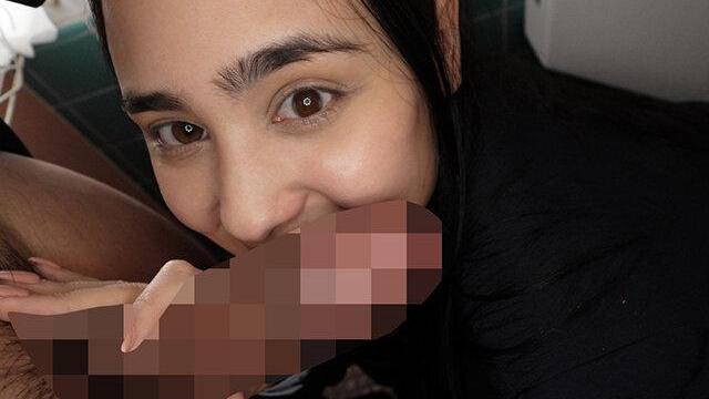 卒業後スペインへ帰国する教え子と今だけの関係と割り切った先生♡愛くるしいロリフェイスの純粋な身体を貪り純愛が深まっていく禁断の恋！
