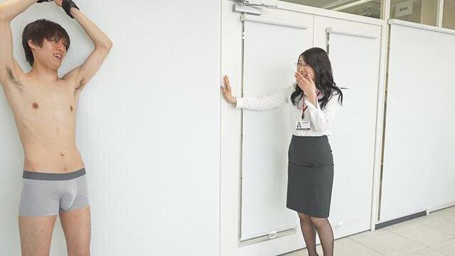 SOD女子社員がマゾ男性のご要望に応える秘書業務をこなしたら魔性の痴女に覚醒！黒パンスト顔面圧迫と焦らし責めで男たちを翻弄♡