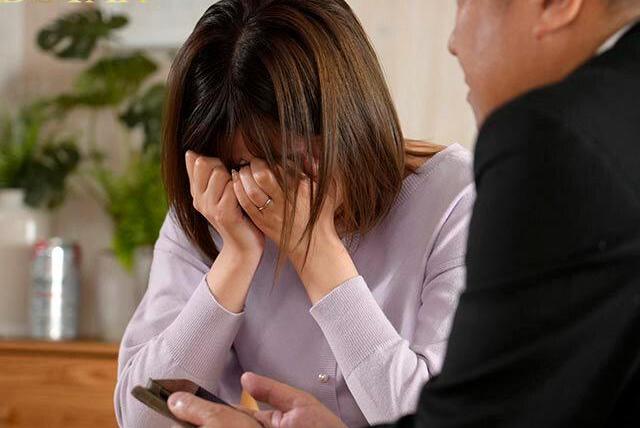 夫の浮気事実を知らされ1児の母が腹いせ不倫提案に乗って♡久しぶり禁断SEXで相性抜群のちんぽにハマり本能的甘美快楽に溺れていく！