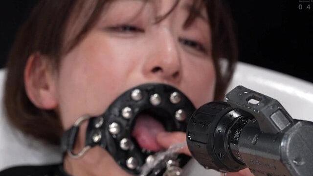 エステ志望美女の面接が鬼畜調教に変わる♡喉と乳首を徹底凌辱されて抵抗からいいなりへ変貌するドMの本性覚醒♡