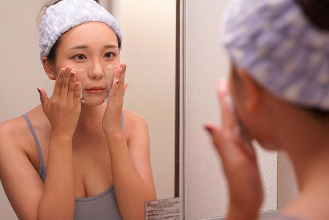 大雨で終電を逃した既婚者の僕が巨乳で優しい同僚の家に泊まった夜♡びしょ濡れのシャツから見える胸に欲情しゴムなしでハメてしまう罪悪感と快楽の背徳セックス！