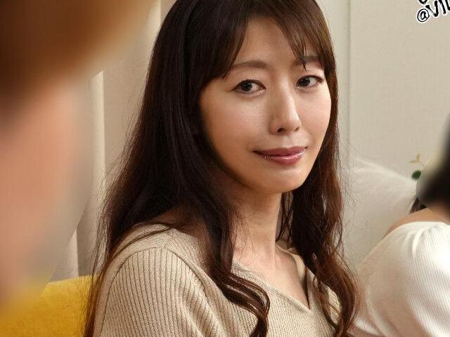 娘夫婦の家を訪れた完熟義母が義息に迫られ刺激飢えた肉体が快楽に抗えず堕ちる♡