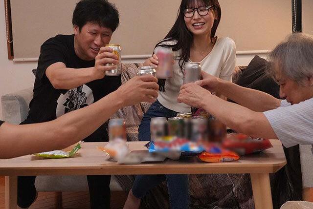 大学の飲み会で友達とこっそりSEXしたら全員に廻され♡断れず5P輪姦の驚愕ラストに汚濁ザーメン浴びる！