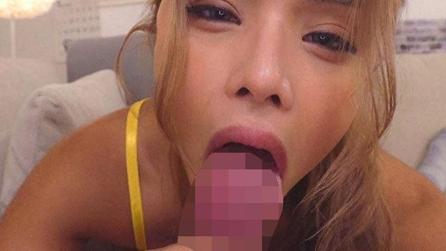 美人女医は患者をおしゃぶりで導くたび自分の淫らさに心が揺れる♡ 変幻自在のテクニックで快楽を与える快感と女医としての誇りが混じり、強い感情の波に飲まれていく