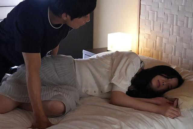 妻実家で泥酔義妹と禁断不倫に溺れる夫！無防備艶姿の誘惑で絶頂アクメの恋人関係ラッシュ？