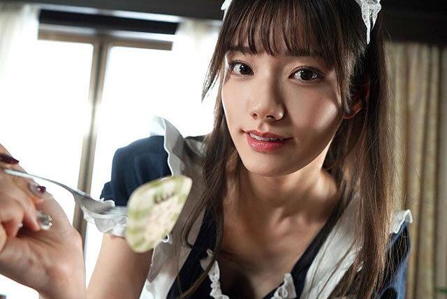 パパ専属の美人メイドがムレムレ美脚で甘サドご奉仕♡脚コキやパンスト責めで敗北射精を繰り返す快楽地獄！