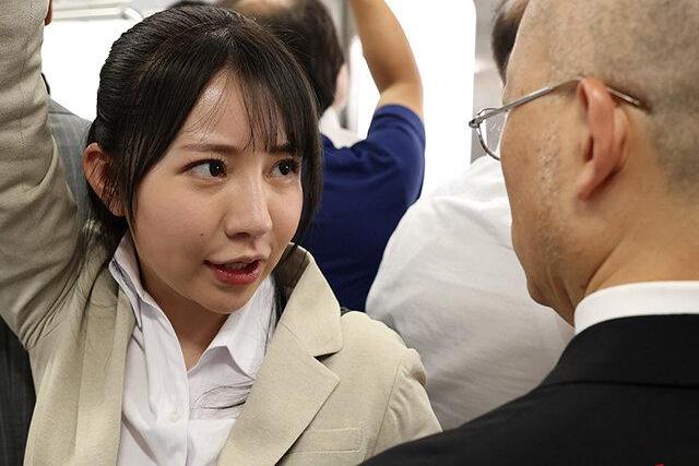 通勤電車で痴●に遭い続けていたOLが上司の仕業だと気づき注意したらさらに人数が増える！屈辱だった快楽が忘れられずもう一度乗りたくなる…！