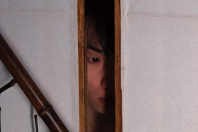 毎日いじめられて帰ってくる息子が学校の階段から突き落とされ両腕を骨折した惨めな姿に♡心を痛めた母がトイレで溜まった性欲を優しくしごいて発散させてしまう背徳の母子行為！