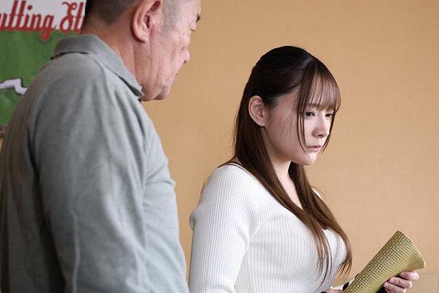 親子同然のおじさん夫婦に夫が裏切り♡不審に思った妻がレストランへ向かったら衝撃の真実が待っていた♡