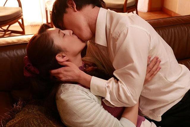 離婚後息子の女として異常愛が暴走し♡見て見ぬふりしてきた母への禁断欲求が爆発する♡