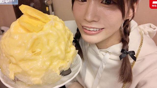 アイドルは仕事の合間に突然チ●ポを挿入され戸惑うが、隙間時間を狙った誘惑に次第に声我慢イキを繰り返すようになる…！